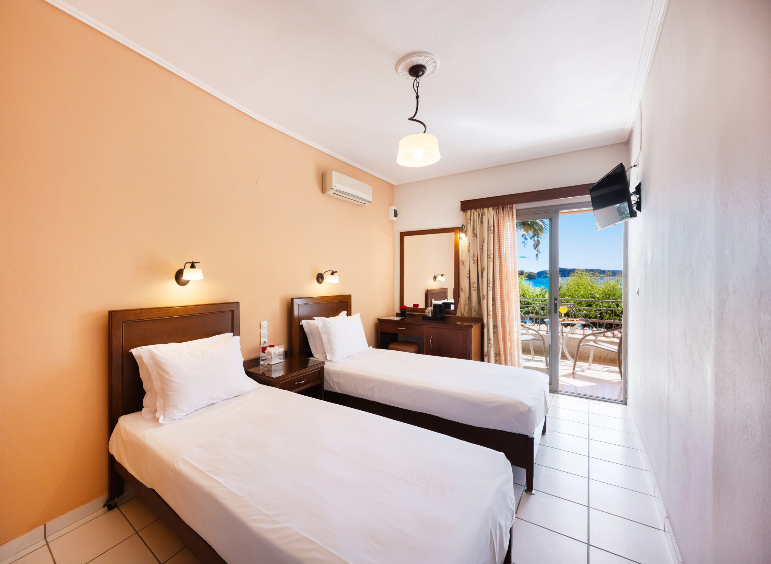 COZY DOYBLE ROOM - Hotel Nidri - Eva Beach Hotel - Lefkada Hotels